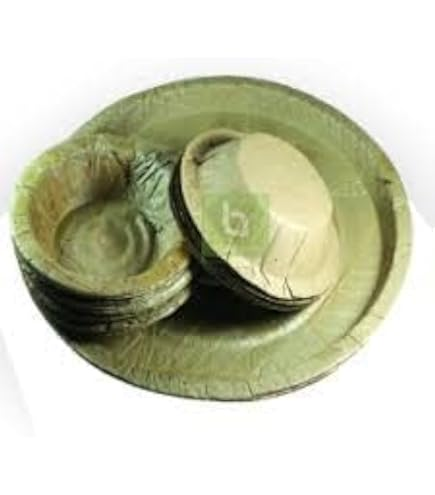 Stacked Leaf Plates Set